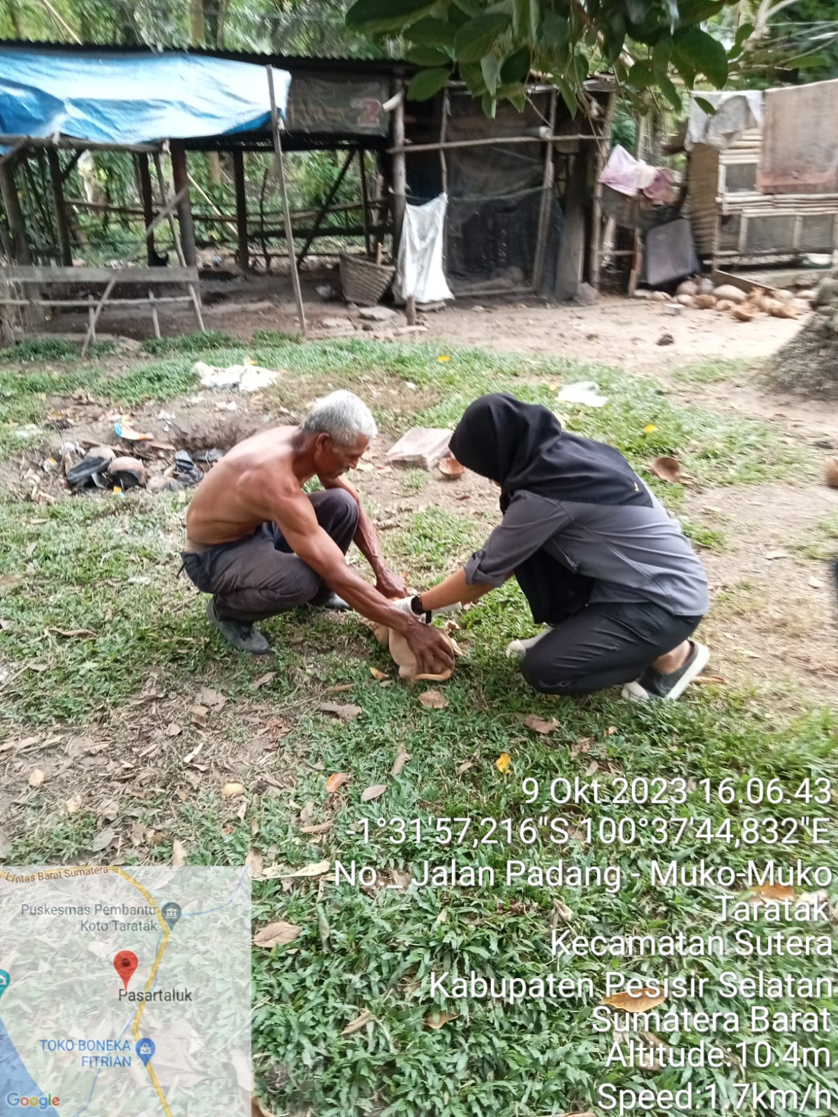 PUSKESWAN SUTERA MELAKUKAN VAKSINASI RABIES DI NAGARI KOTO TARATAK