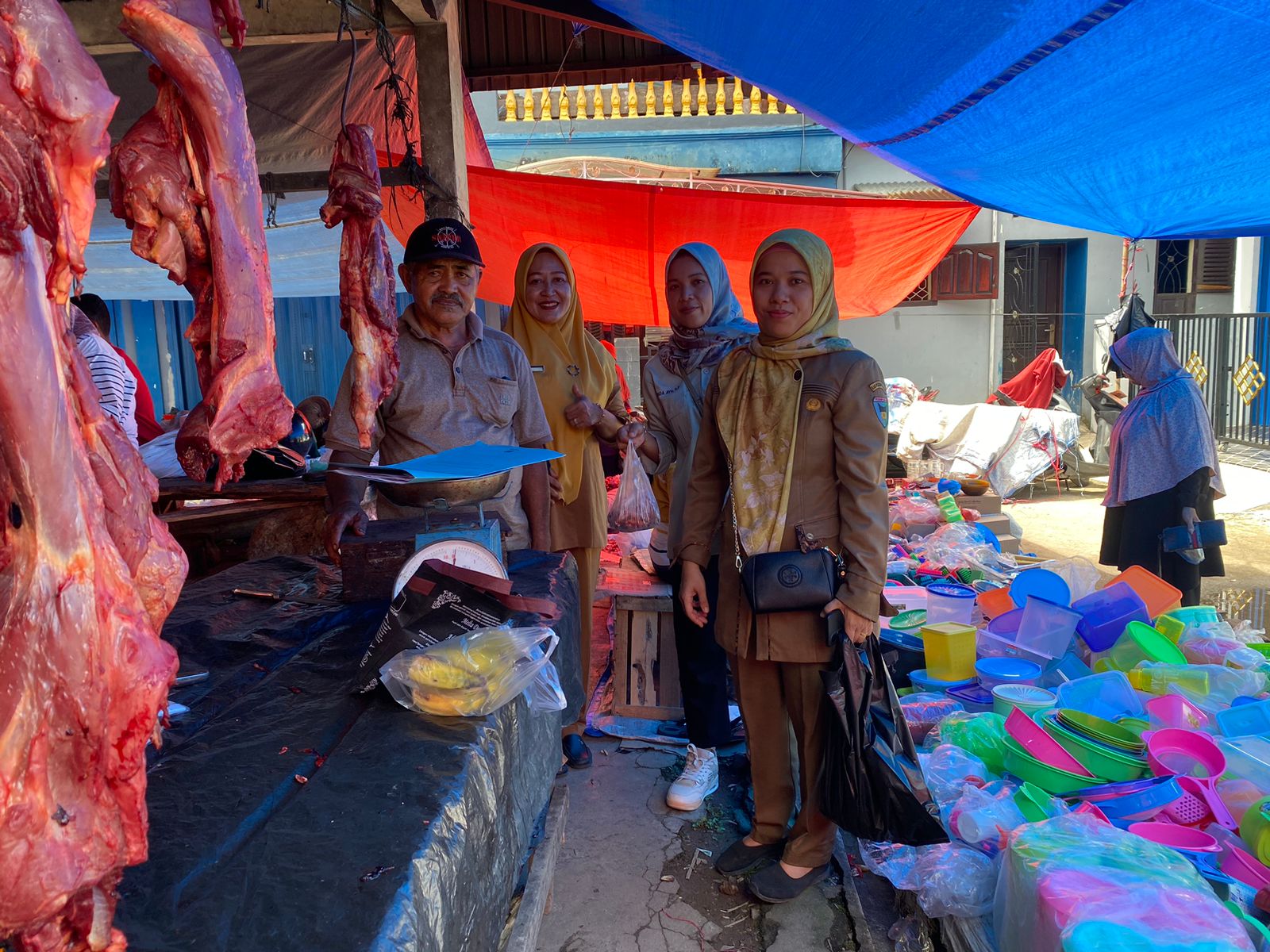 Puskeswan Padang Laban Mendampingi Bidang Keswan dan kesmavet Dinas Pertanian dalam Pengambilan Samp