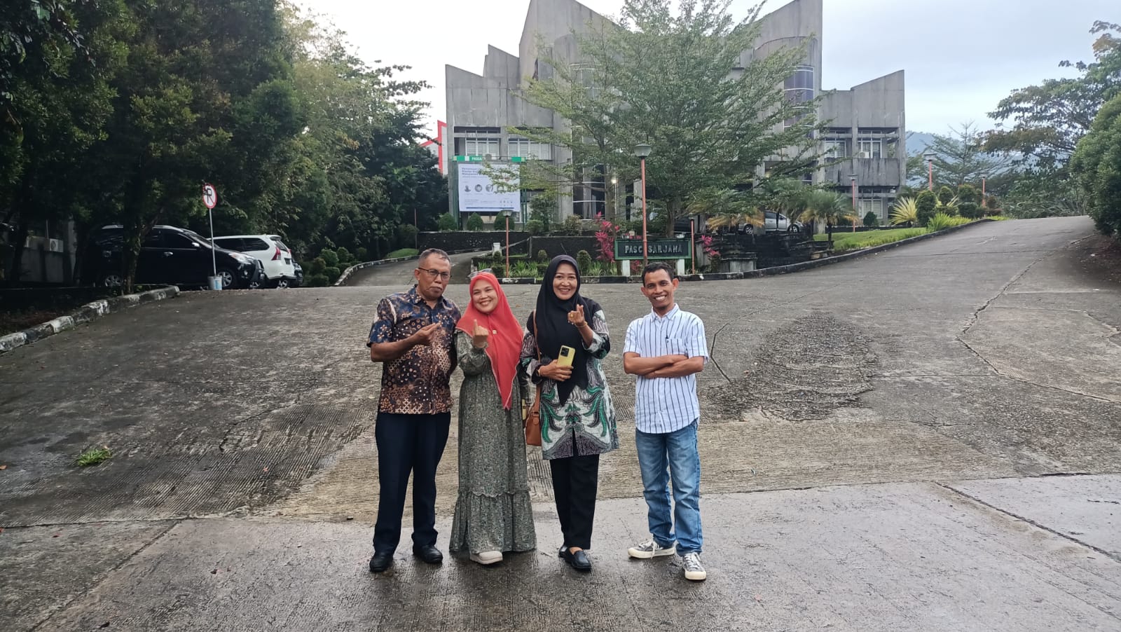 Konsultasi Permintaan Narasumber Pertemuan Focus Group Discussion ke Unand Halal Centre