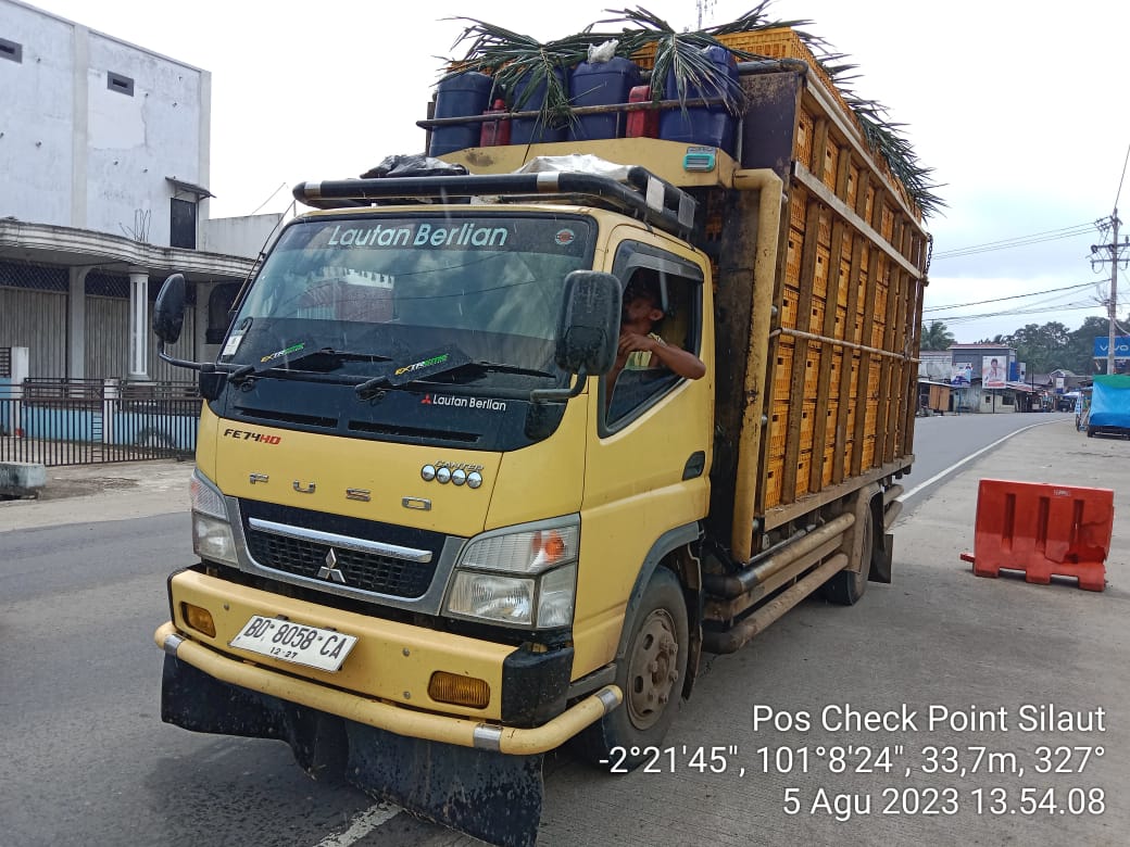  Check Point Silaut Melakukan Pengawasan Lalu Lintas Ternak di Akhir Pekan