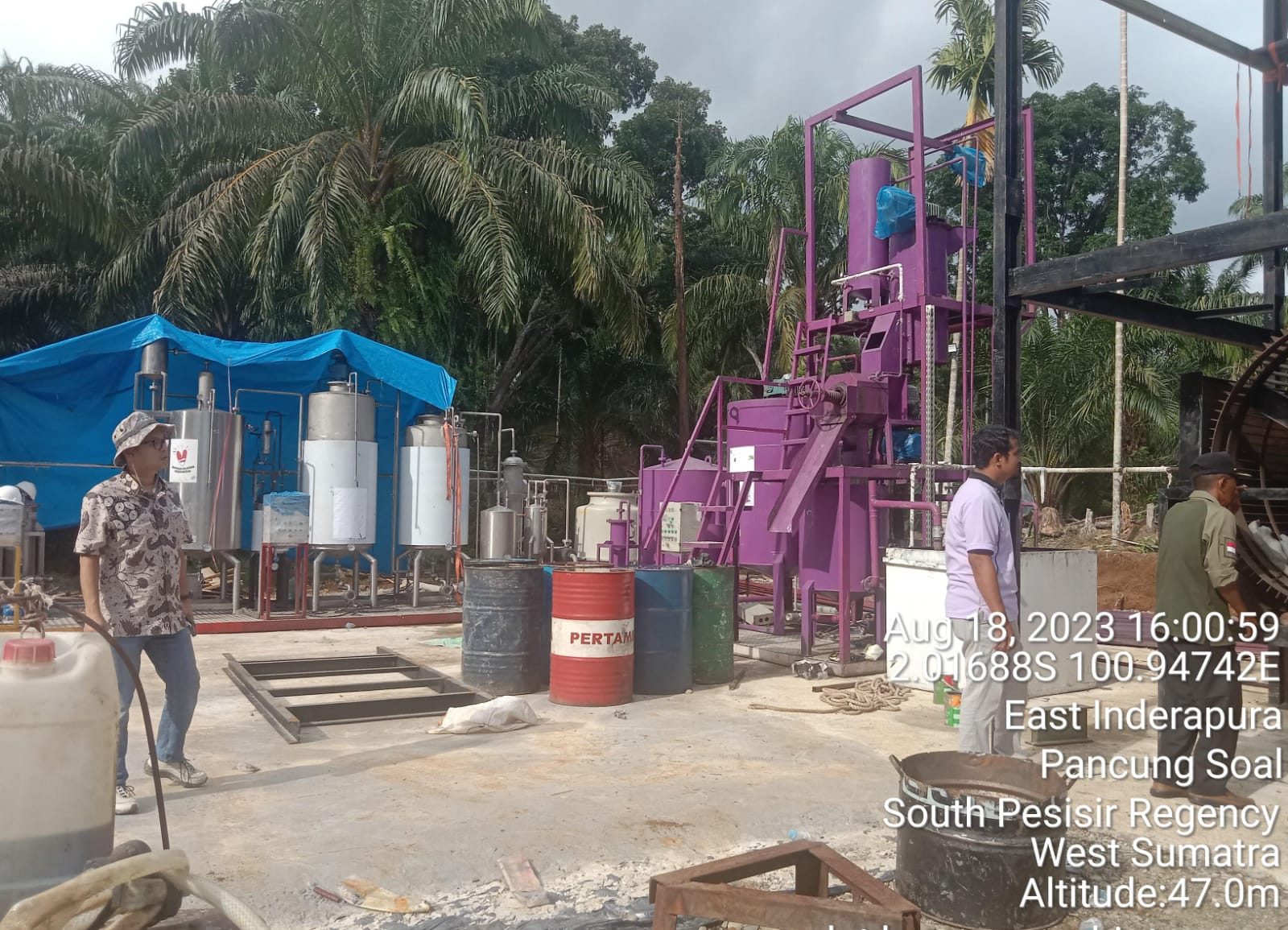 Ditjen Perkebunan dan Kepala Dinas Pertanian Kunjungi Lokasi Pabrik Mini Minyak Goreng (PAMIGO) di N