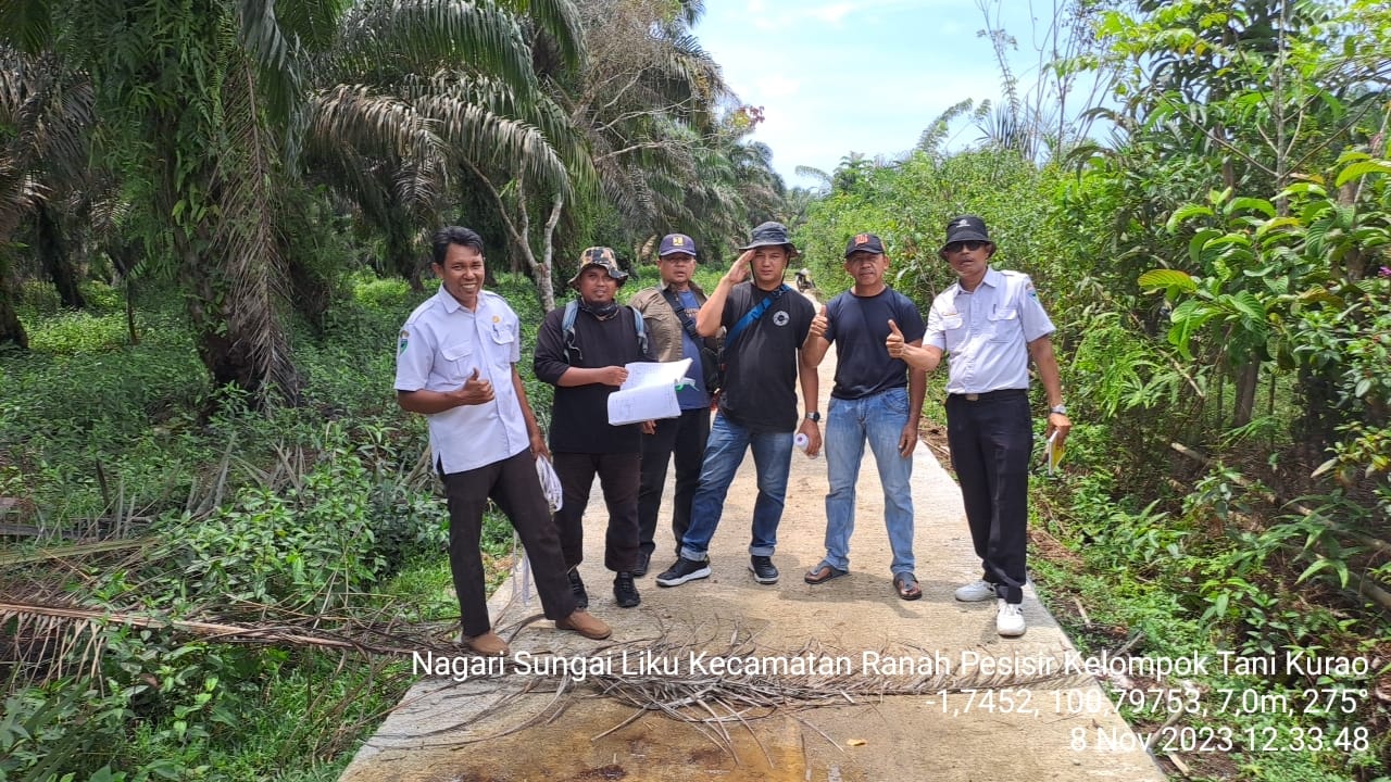 Mendampingi Tim PHO Jalan Produksi di Poktan Kurao, Nagari Sungai Liku. 