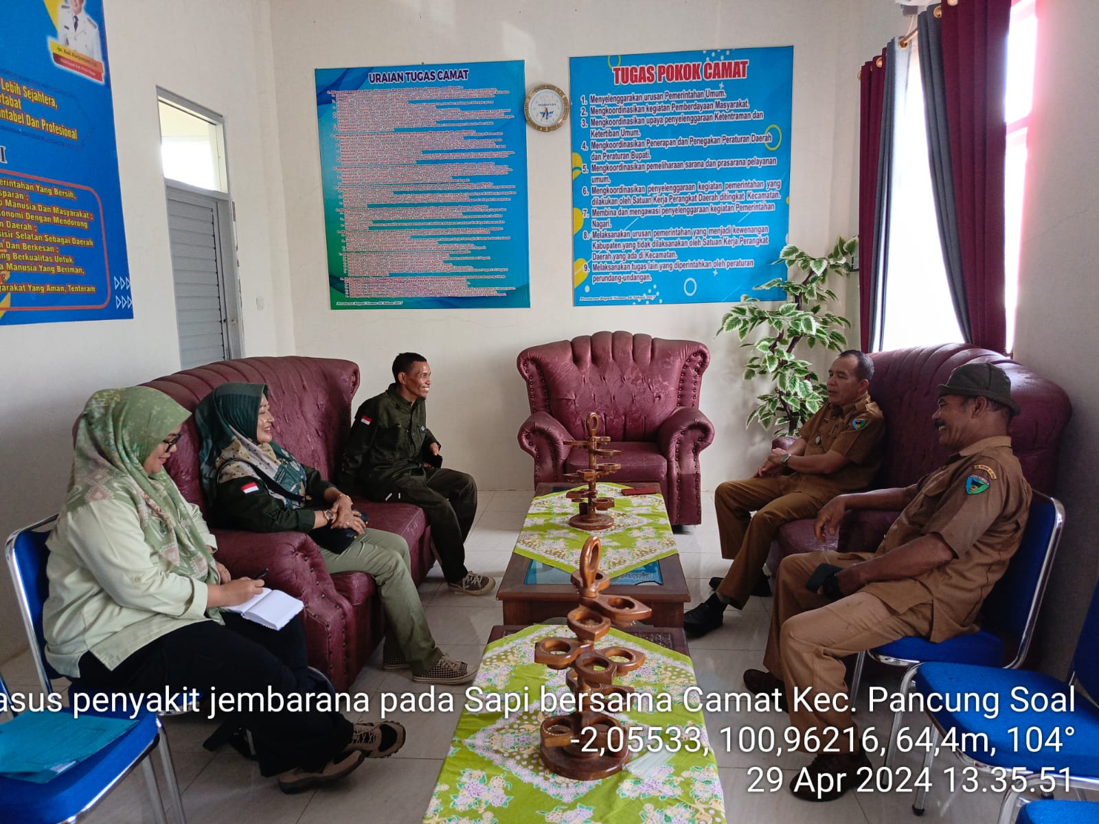 Koordinasi dengan Camat Pancung Soal terkait temuan Dugaan Penyakit Jembrana di Nagari Tluk Amplu In