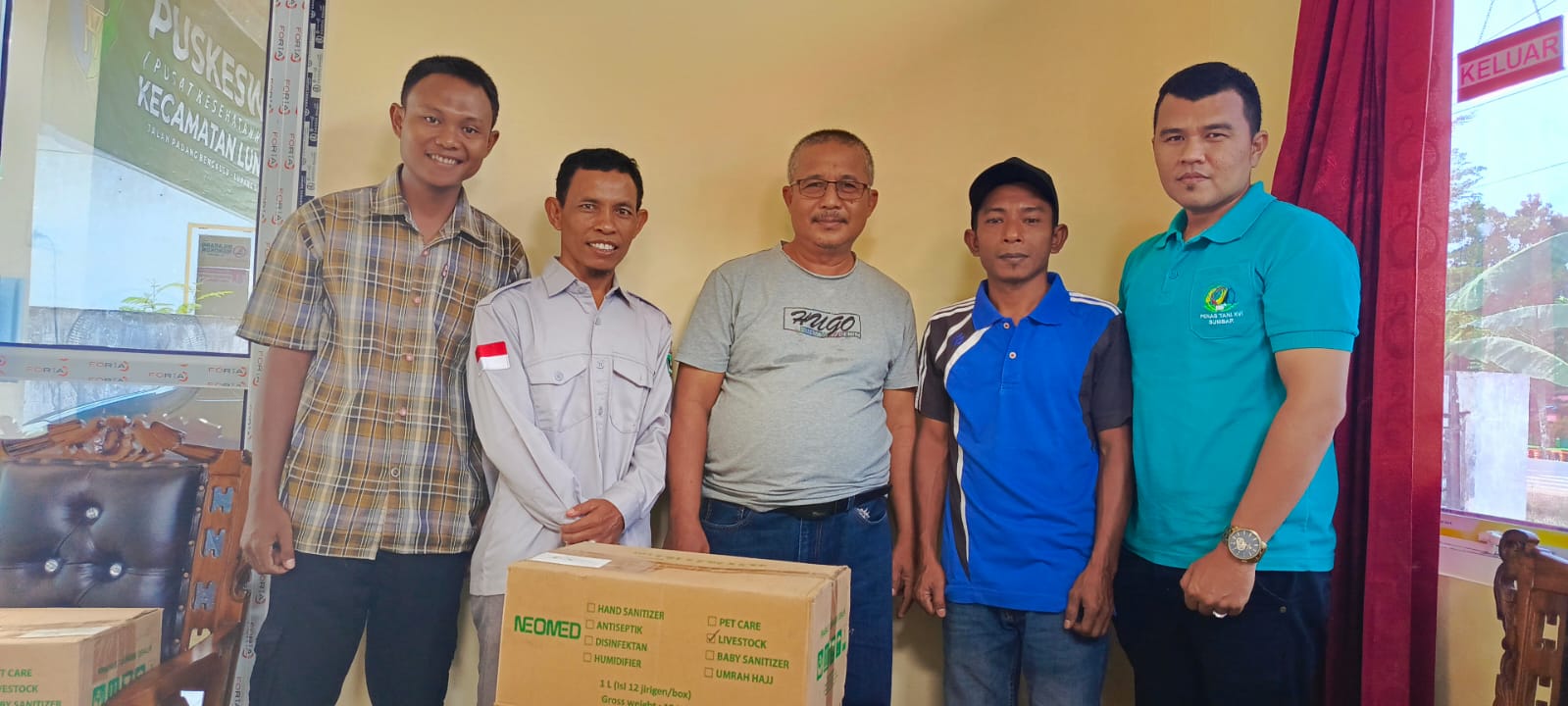 Bidang Keswan Serahkan Bantuan Disinfektan ke Puskeswan Silaut 