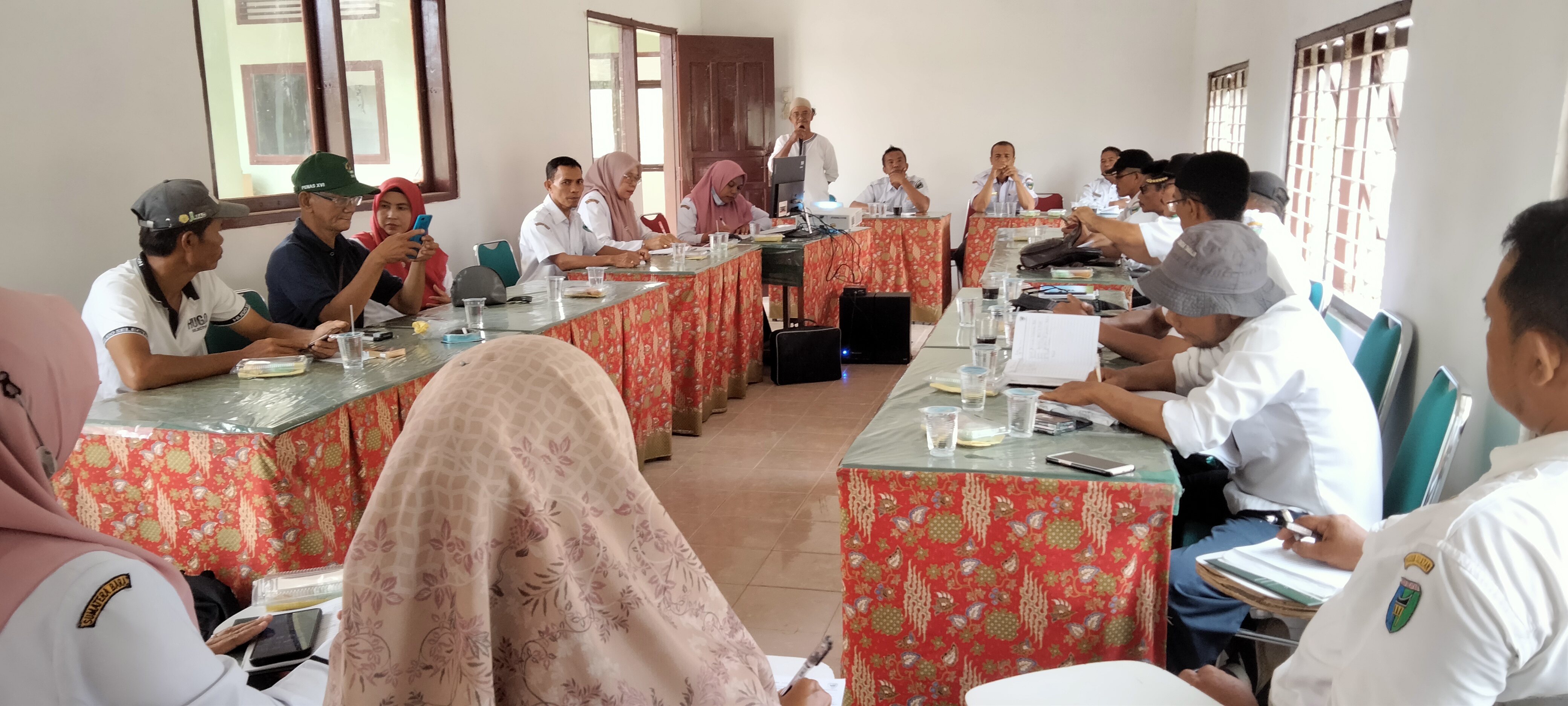 Fungsional Medik Veteriner Dampingi Pertemuan Penyusunan Programa Penyuluhan di Kecamatan Sutera