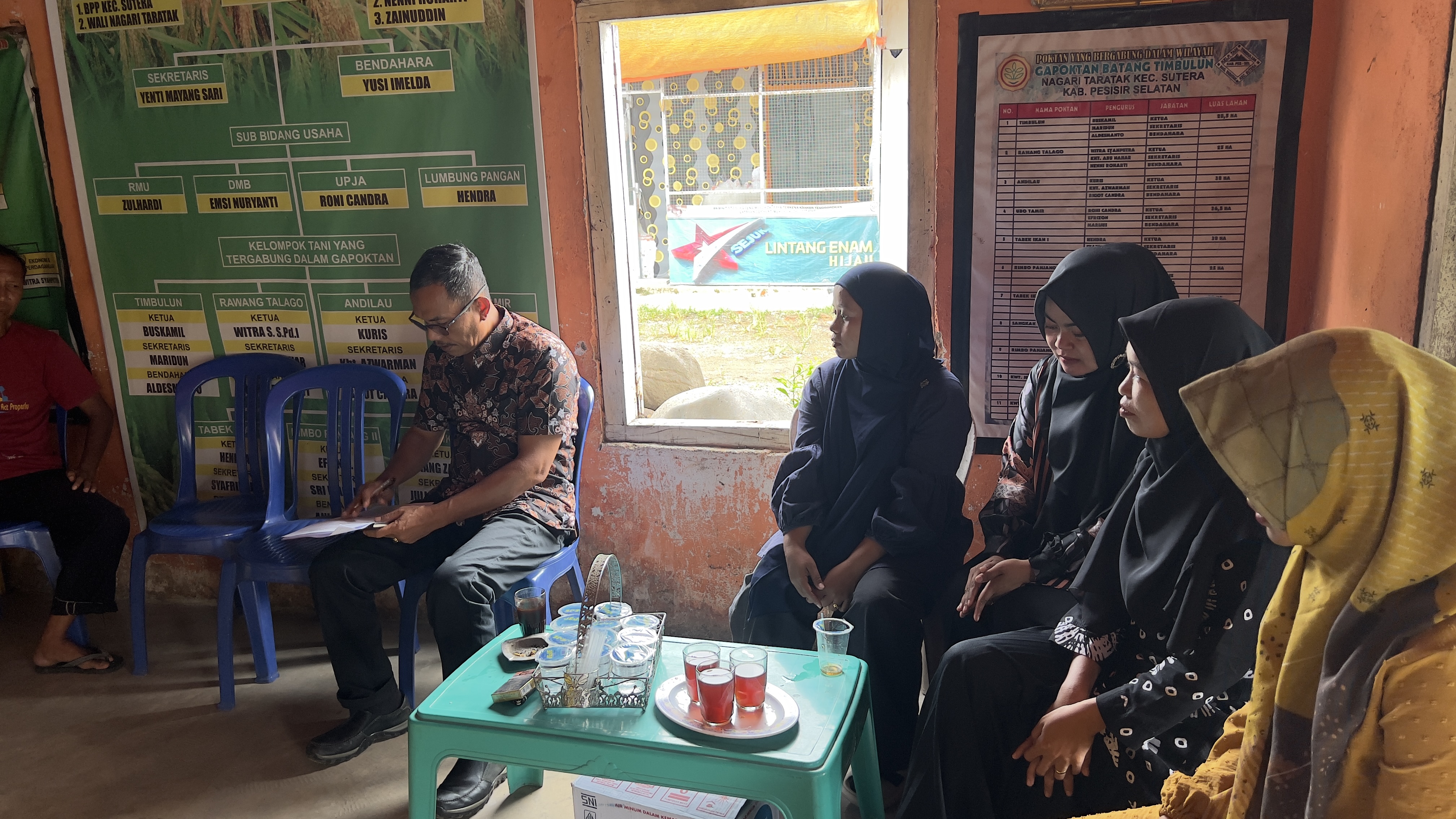 Pendampingan verifikasi Sekolah Lapangan Ternak Itik ke kelompok Tani Rawang Talago di kecamatan Sut