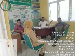 Koordinasi dengan pengurus kelompok tani tentang cara pnggunaan Pupuk Hayati Cair (PHC)