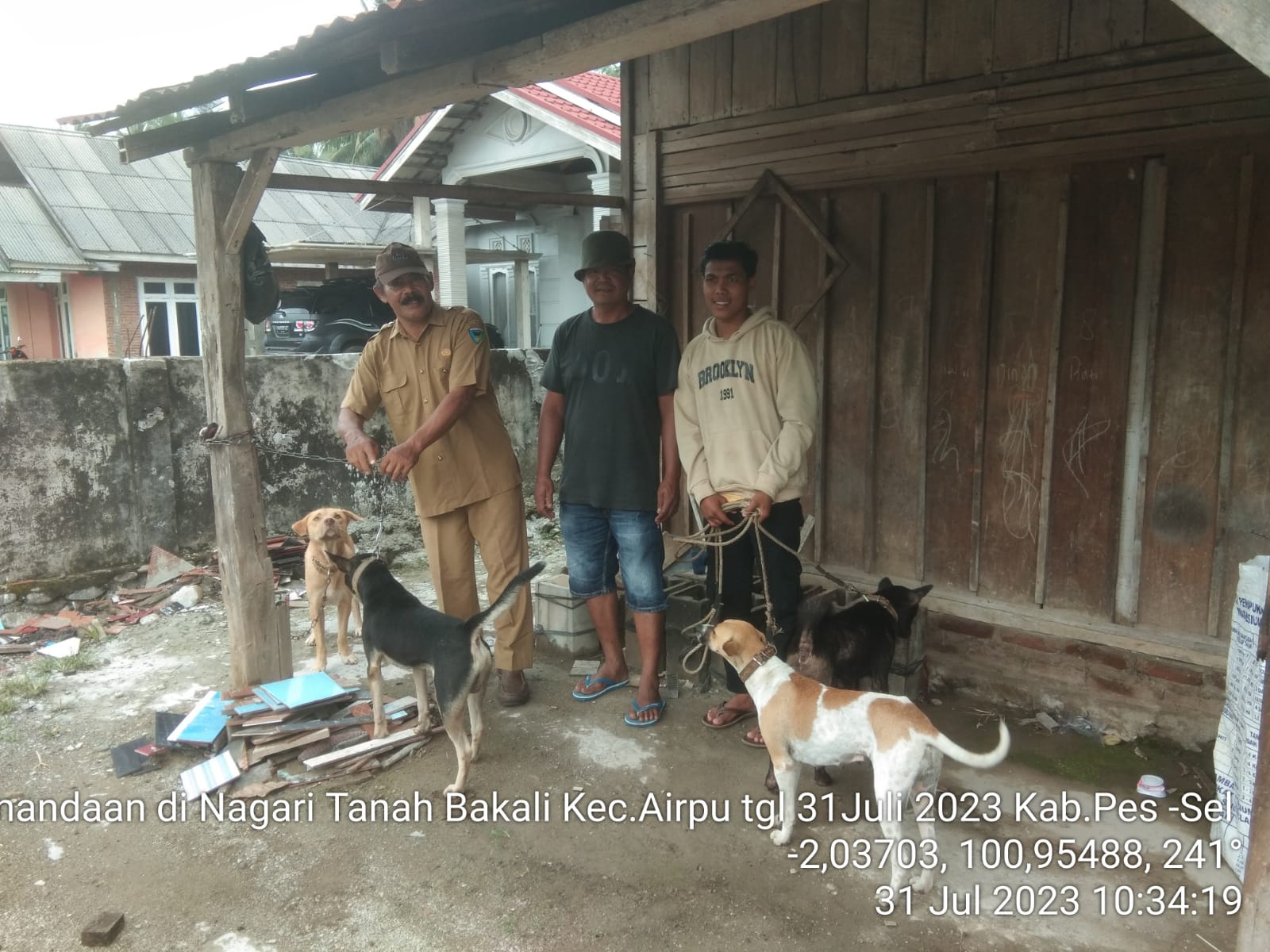 Puskeswan Inderapura Laksanakan Pelayanan Vaksinasi Rabies di Kecamatan Air Pura