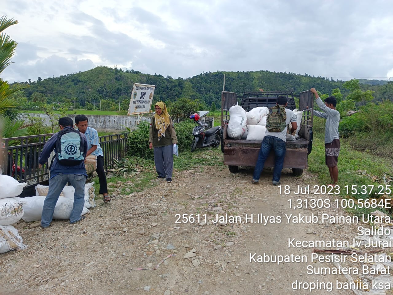 Bantuan Benih Varietas Bawaan Kepada kelompok tani di wilayah KSA