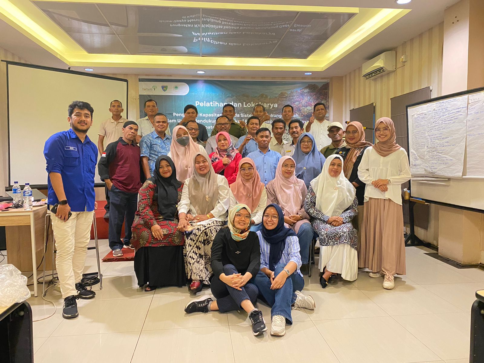 Pelatihan dan Lokakarya : Penguatan Kapasitas kepada Sistem Pendukung Daerah dalam Upaya Mendukung S