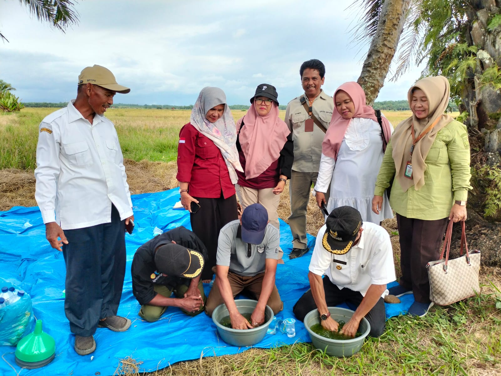 Pelatihan pembuatan biosaka