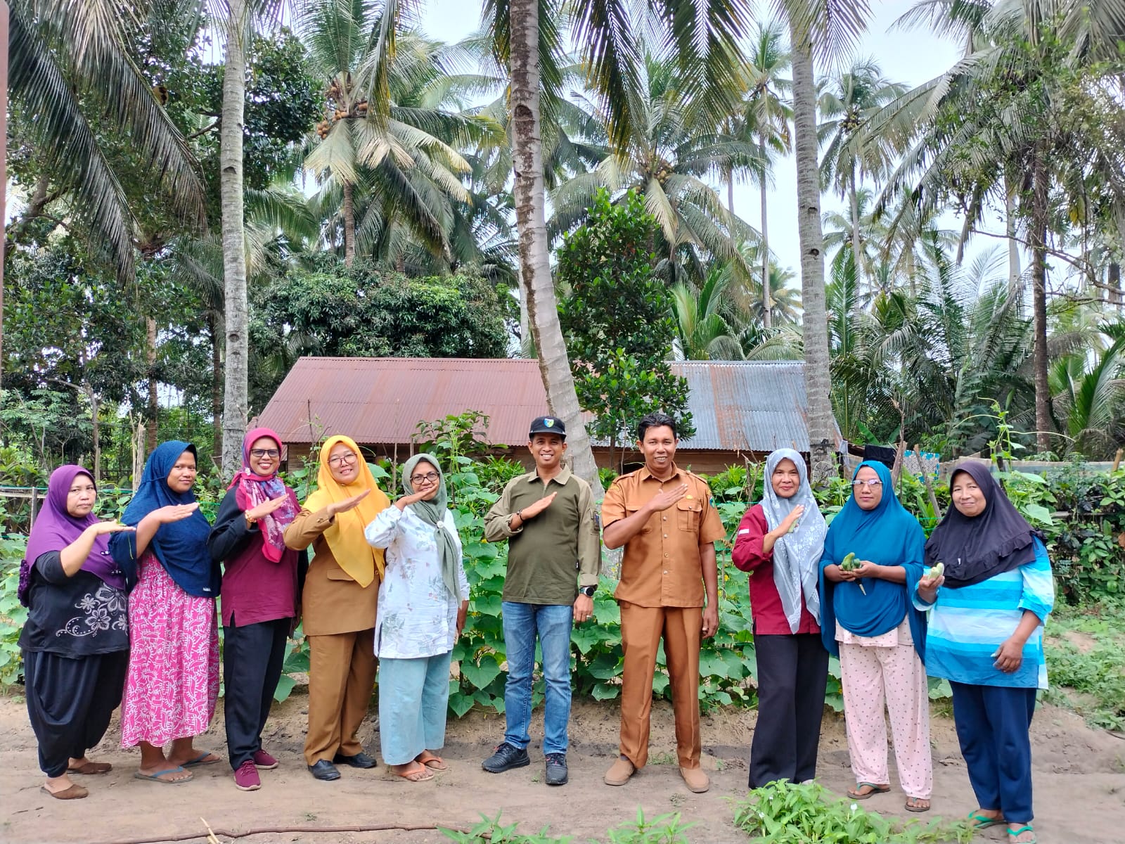 MONEV KEGIATAN P2L DI KELOMPOK TANI BUNDO KANDUANG KECAMATAN RANAH PESISIR