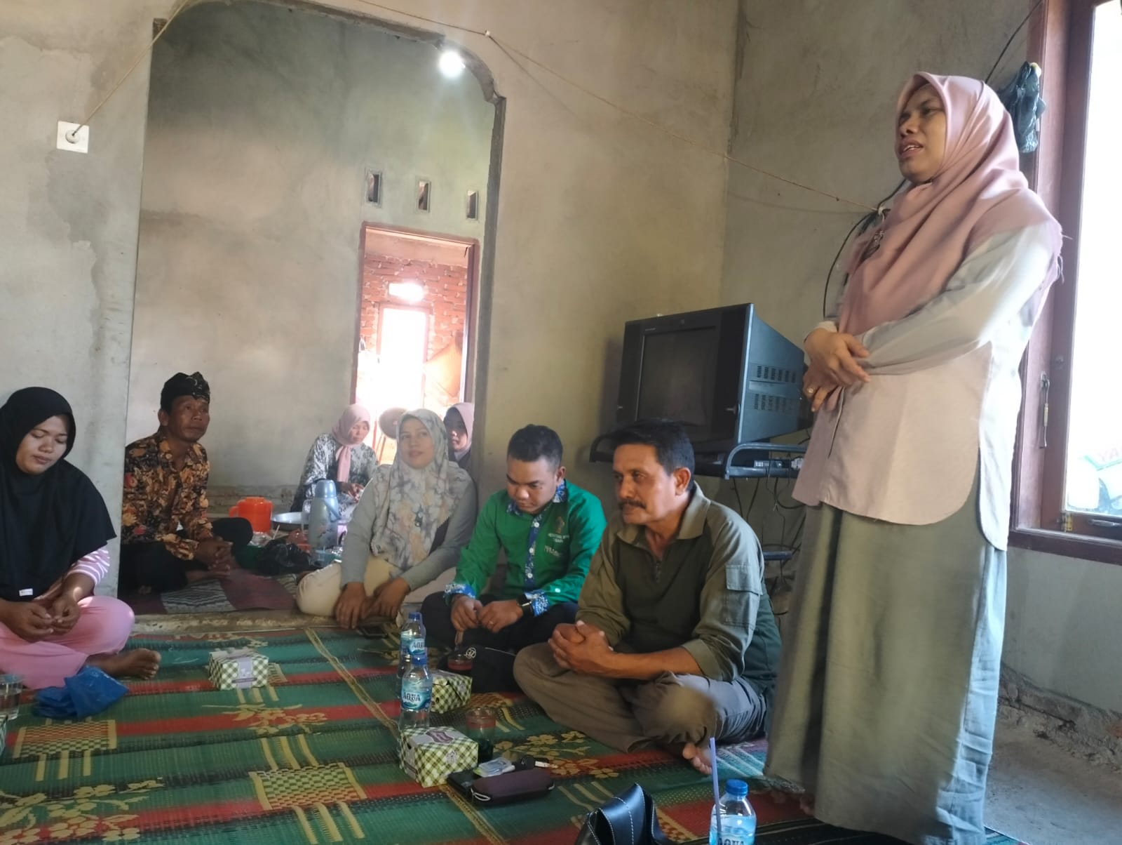 Sekolah Lapang ternak sapi di kelompok Simpang Tabek Sejahtera di nagari Punggasan Timur Kecamatan L