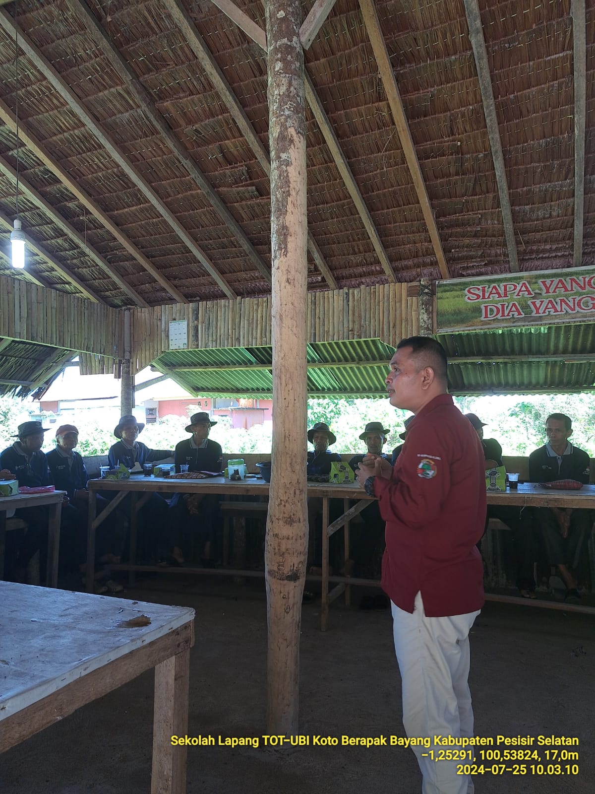 Sekolah Lapang  Padi TOT-UBI di Sekretariat Posluhnag Nagari Koto Berapak