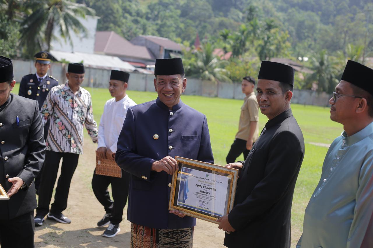 DINAS PERTANIAN RAIH PERINGKAT TERATAS DALAM PENYEDIAAN INFORMASI PUBLIK