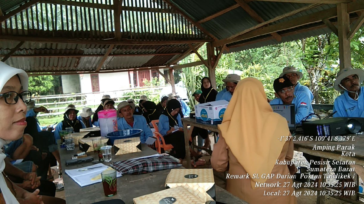 Pelaksanaan Sekolah Lapang (SL) GHP Durian