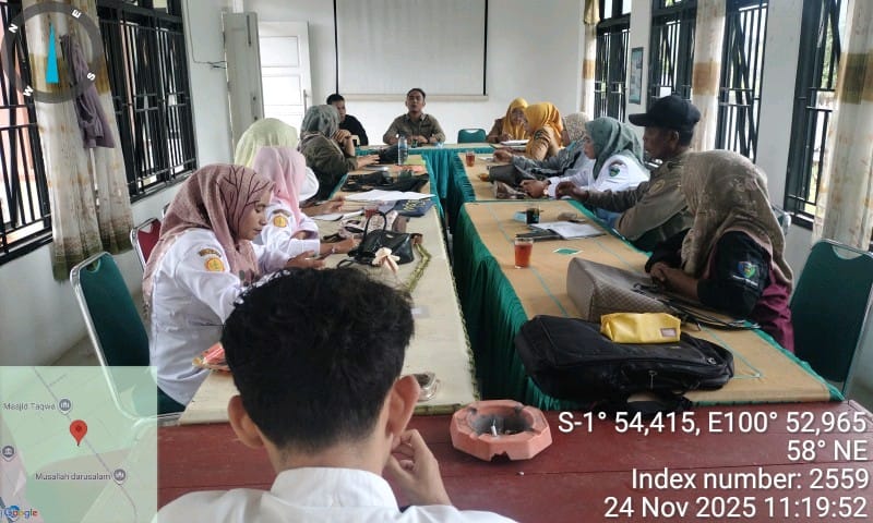 TRAINING DI BALAI PENYULUHAN PERTANIAN KECAMATAN LINGGO SARI BAGANTI DENGAN PENDAMPING POLBANGTAN MA