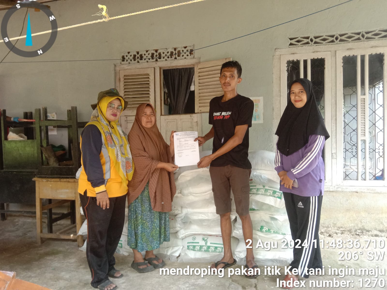 Bantuan Pakan Ternak Itik kelompok tani ingin Maju nagari kampung Tengah