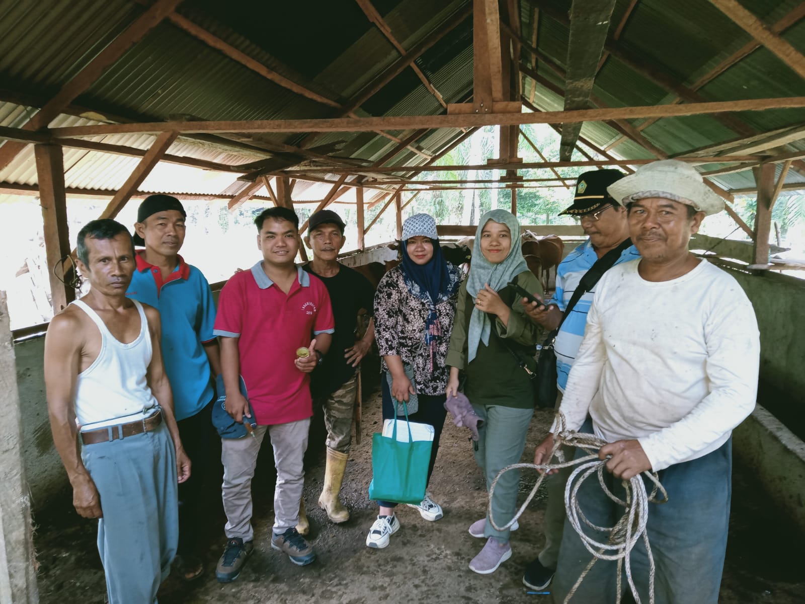 Vaksinasi PMK di nagari Sungai Tunu